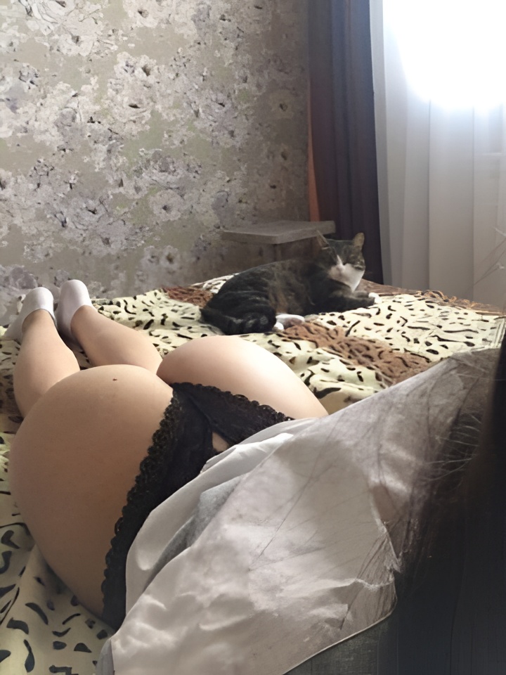 Эвелина привлекальеная девушка из Красноперекопск цена от 5000 руб