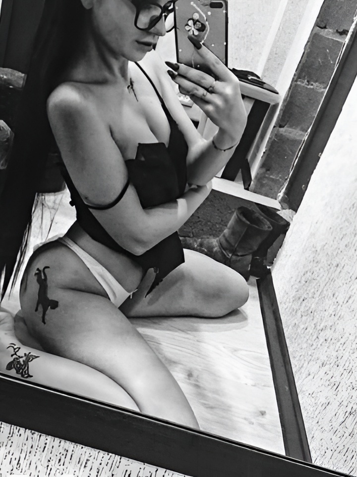 Устинья привлекальеная девушка из Красноперекопск цена от 3000 руб