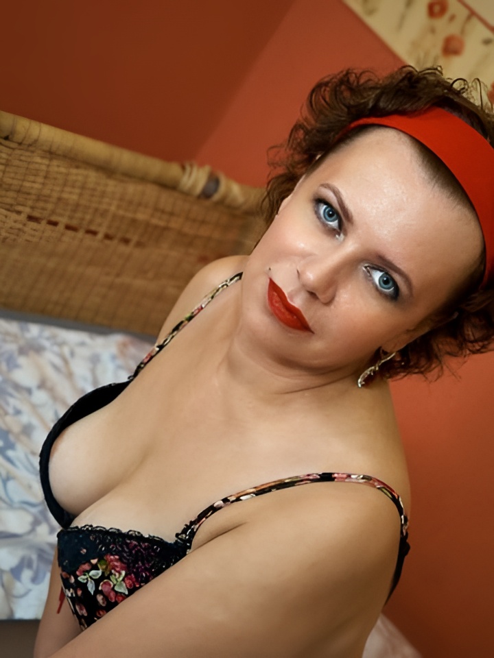 Варвара привлекальеная девушка из Красноперекопск цена от 1500 руб