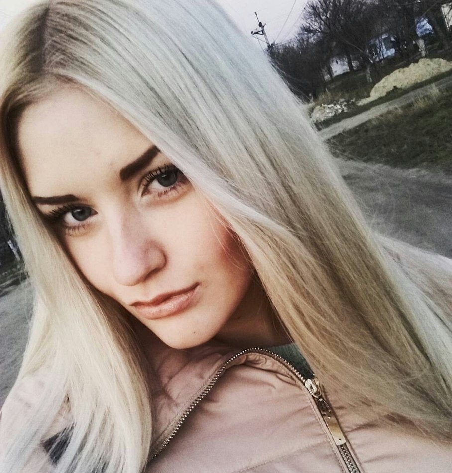 Карина привлекальеная девушка из Красноперекопск цена от 3500 руб