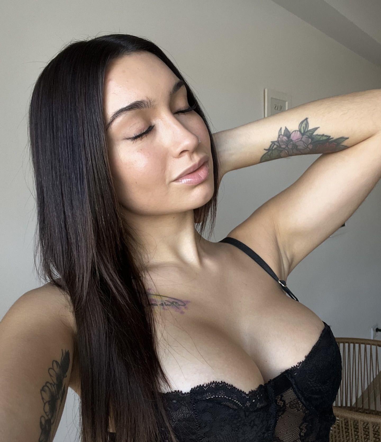 Серафима привлекальеная девушка из Красноперекопск цена от 7000 руб