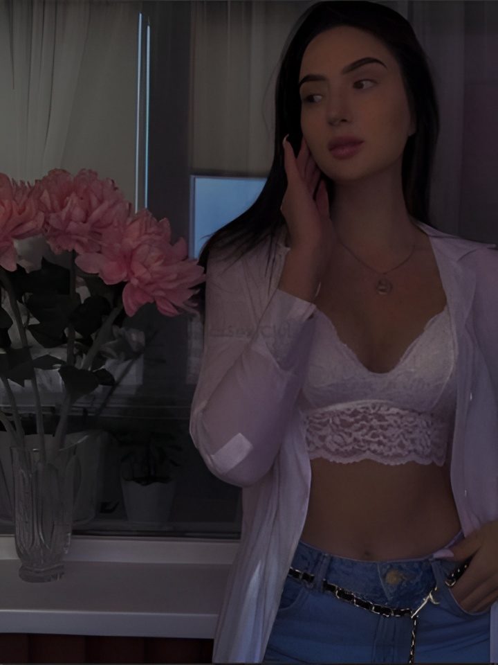 Индивидуалка Викторина, доступна для личного знакомства от 10000 руб