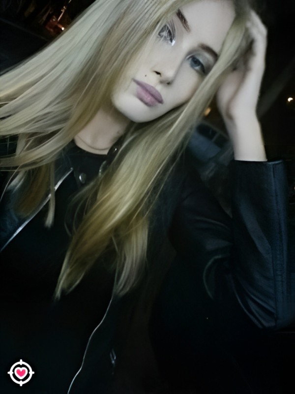 Олечка привлекательная девушка из Красноперекопск цена от 4000 руб