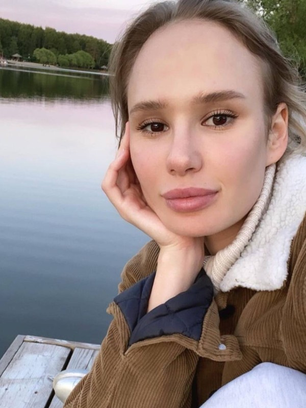 Марина привлекательная девушка из Красноперекопск цена от 3000 руб